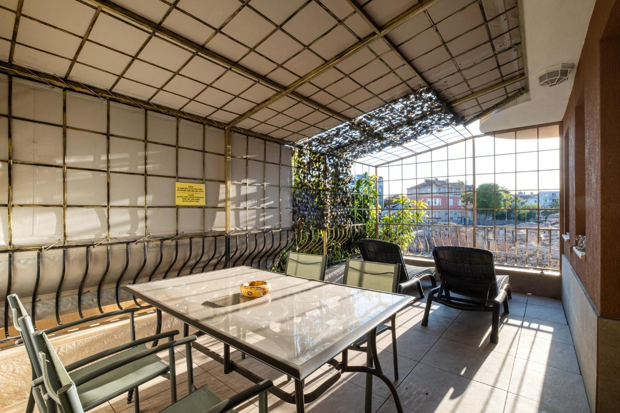 Roman Thermae 2Bdrm Sunny Apartment Varna Exterior foto